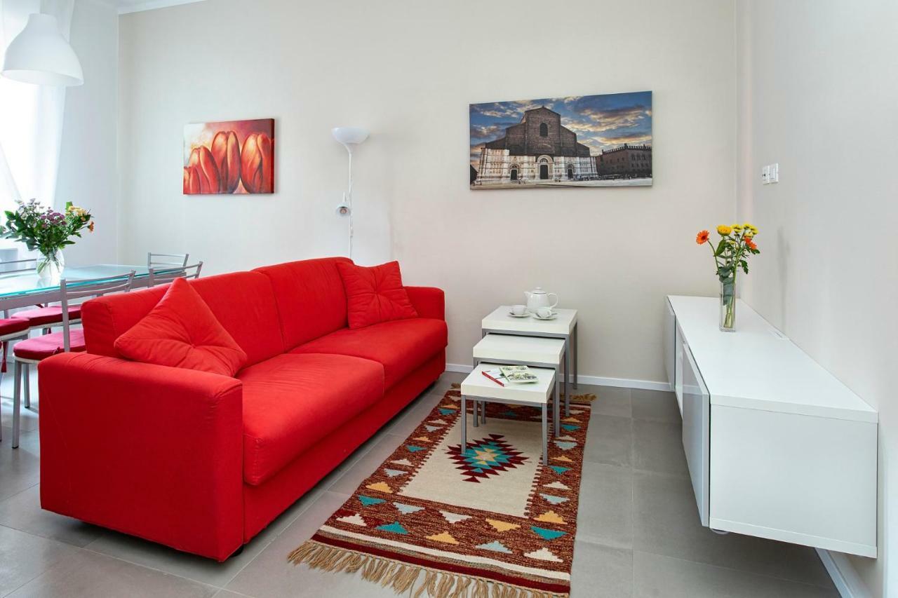 Housmart Bondi 61 Apartment Bologna Bagian luar foto