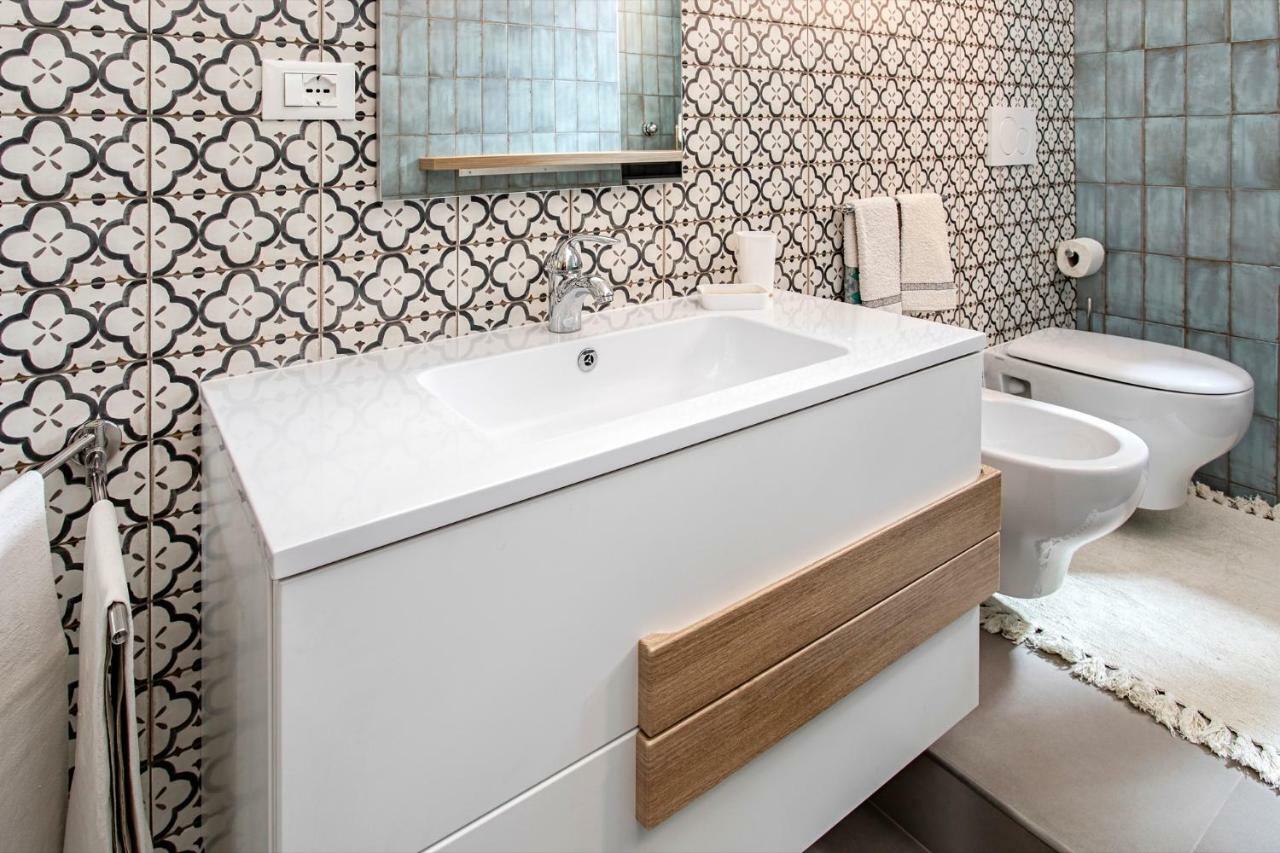 Housmart Bondi 61 Apartment Bologna Bagian luar foto